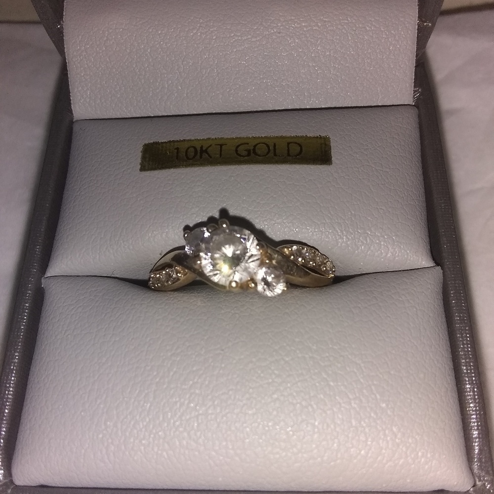 Believe by Brilliance 10KT gold engagement ring